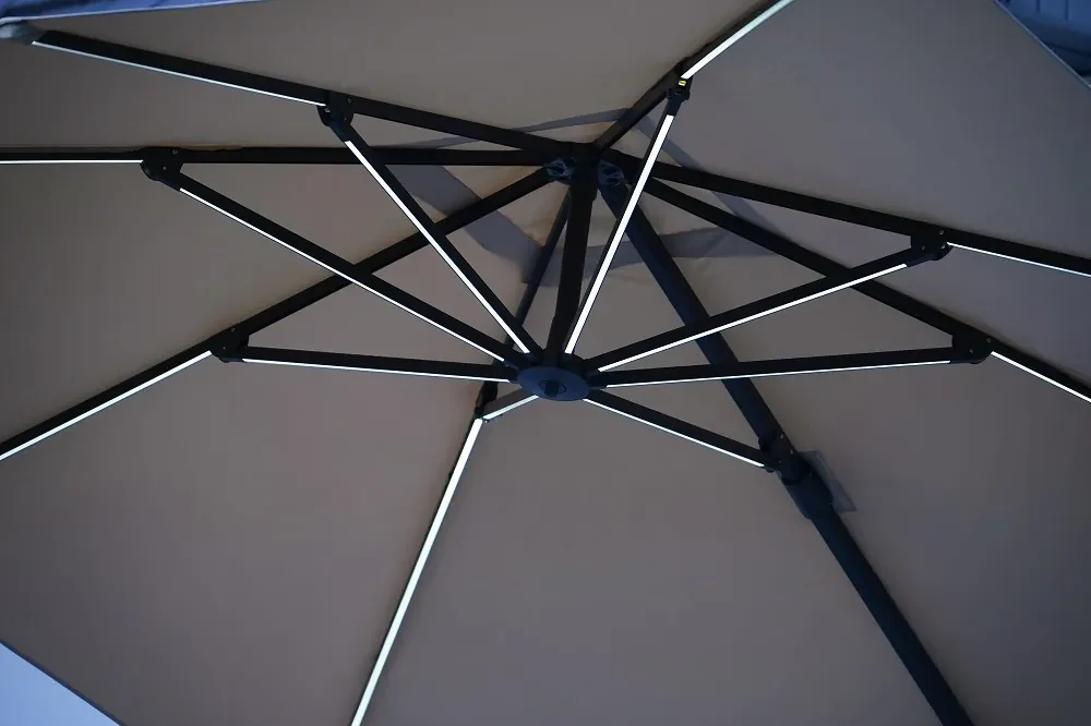 Merano tuinparasol met LED verlichting 3x4m Garden Point antraciet