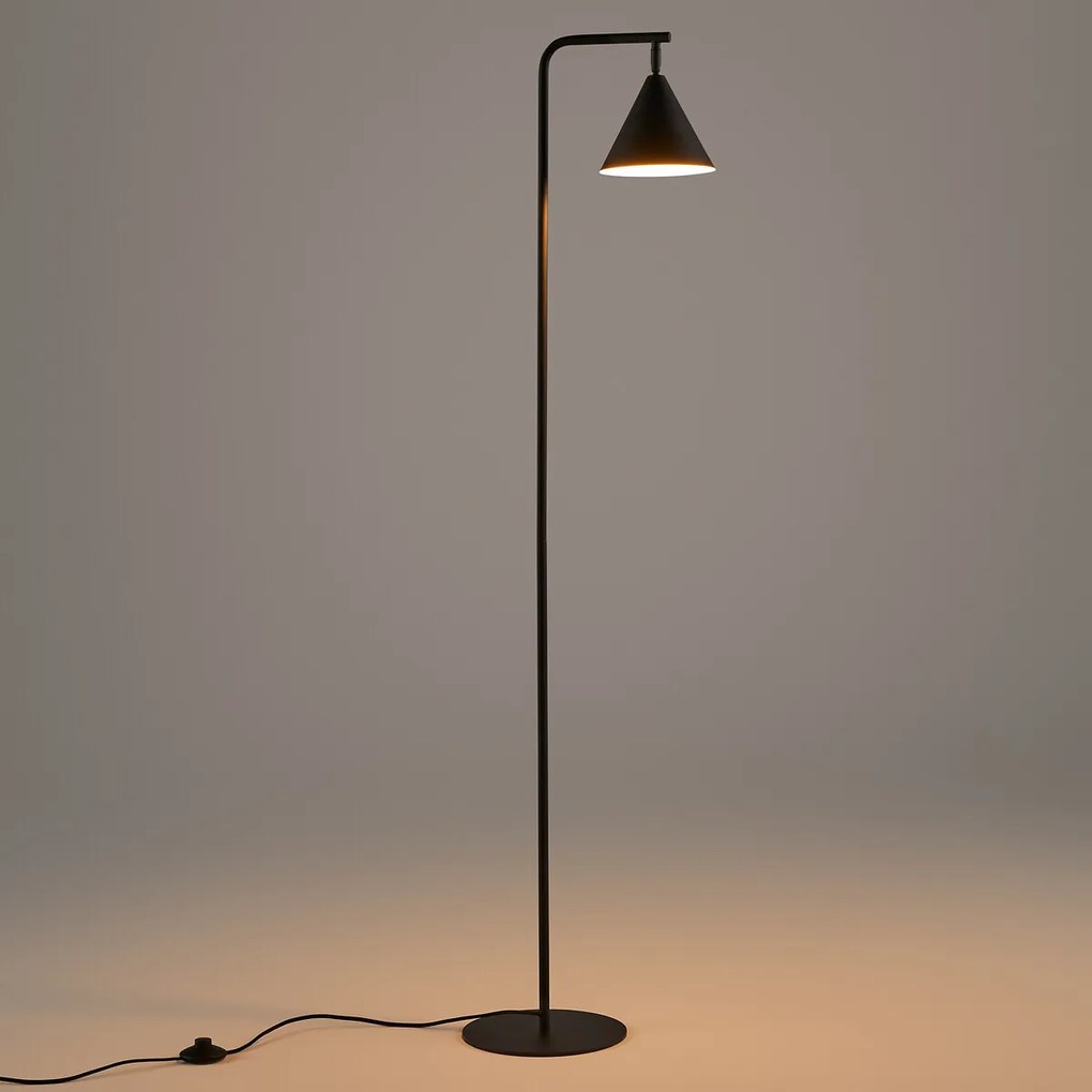 Voetlamp in ijzermetaal, richtbaar, Hiba
