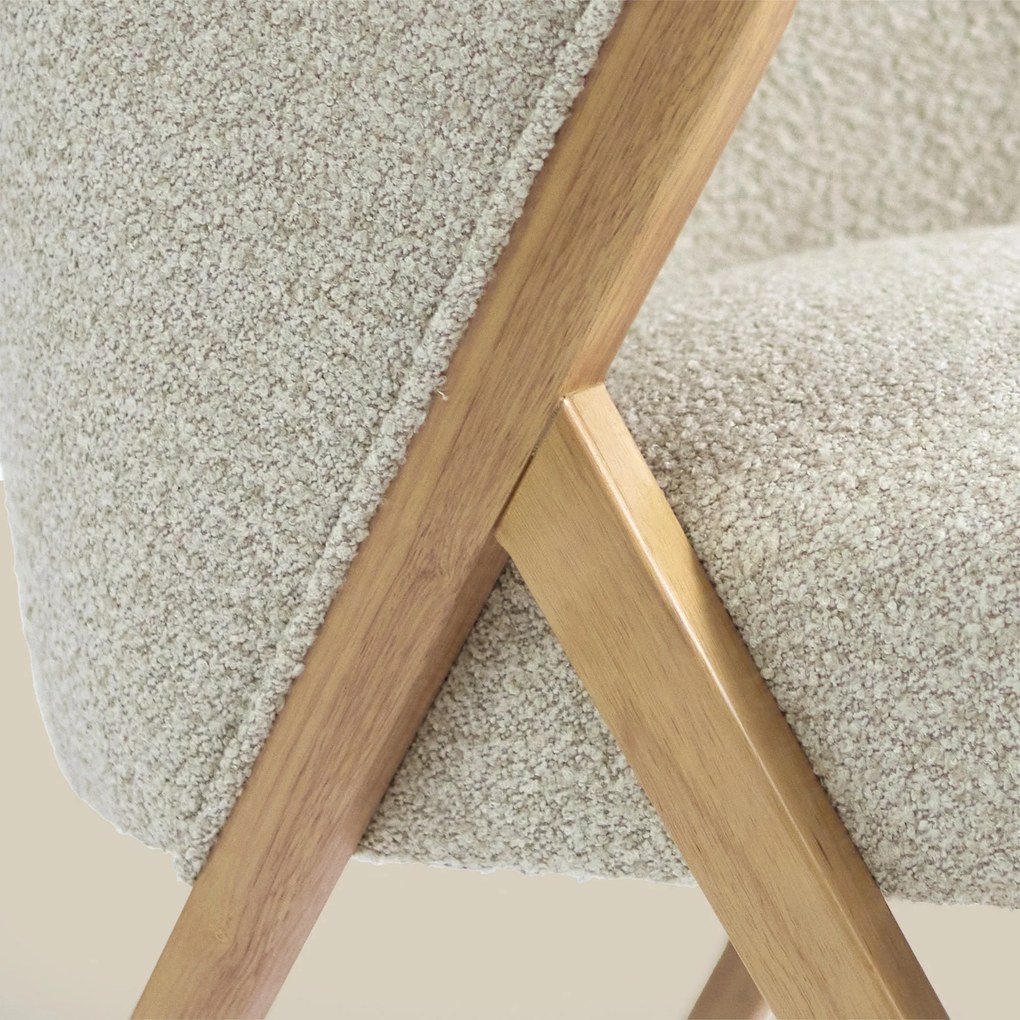 Beige Fauteuil Met Naturel Hout