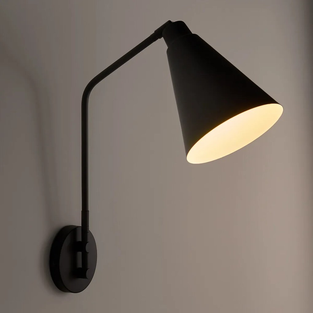 Wandlamp in metaal met verstelbare arm, Hiba