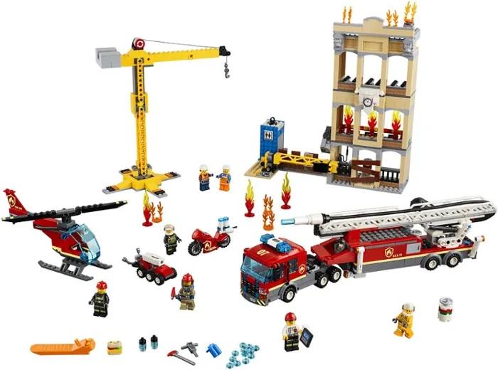 LEGO Brandweerkazerne in de stad - 60216