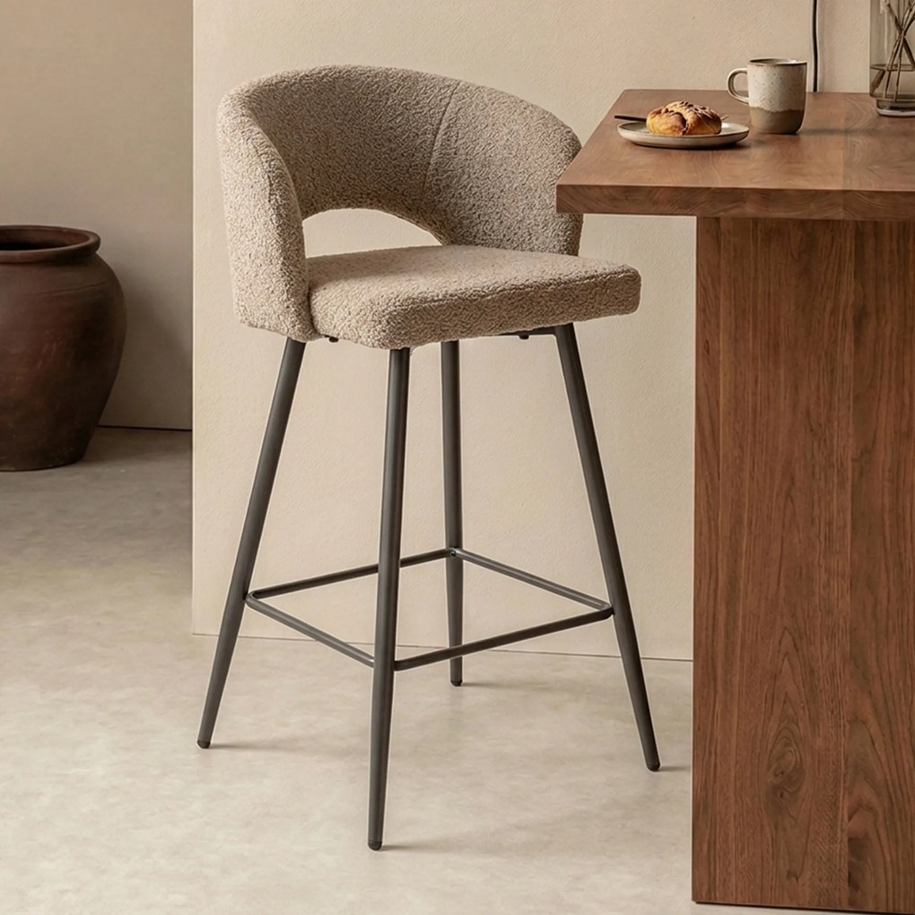 Barstoel Met Ronde Rug Boucle Zandkleur