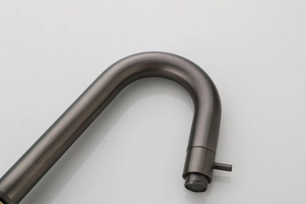 Saniclear Iron gebogen fonteinkraan verouderd ijzer - gunmetal