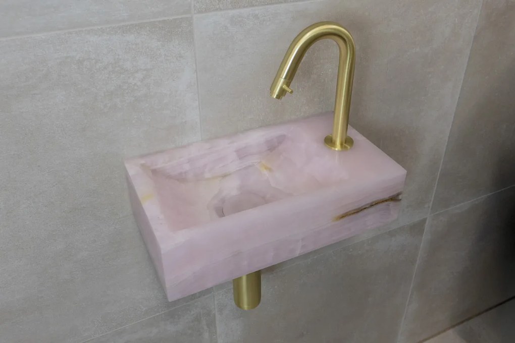 Saniclear Pink Onyx fonteinset met gebogen kraan in geborsteld messing
