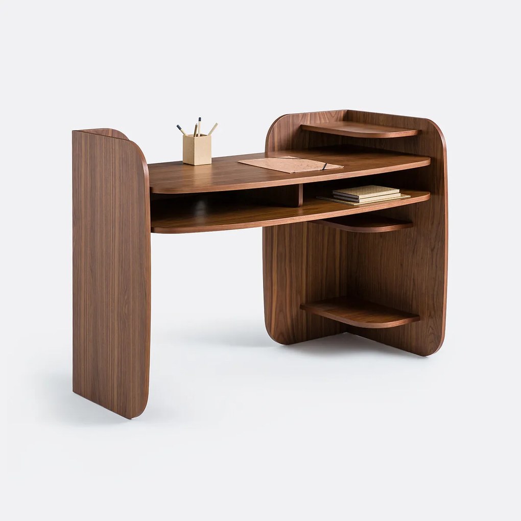 Bureau in notenhoutfineer, Gorman