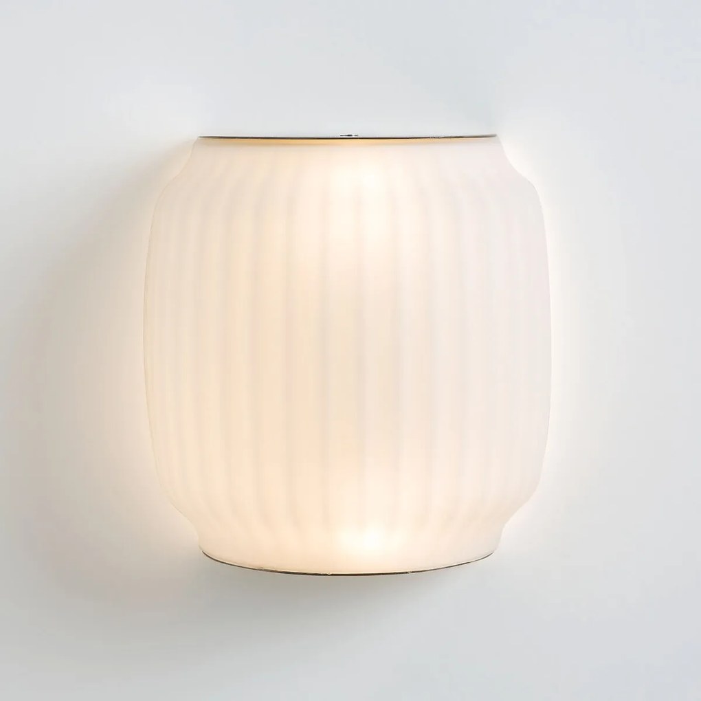 Wandlamp in opaline Canelé