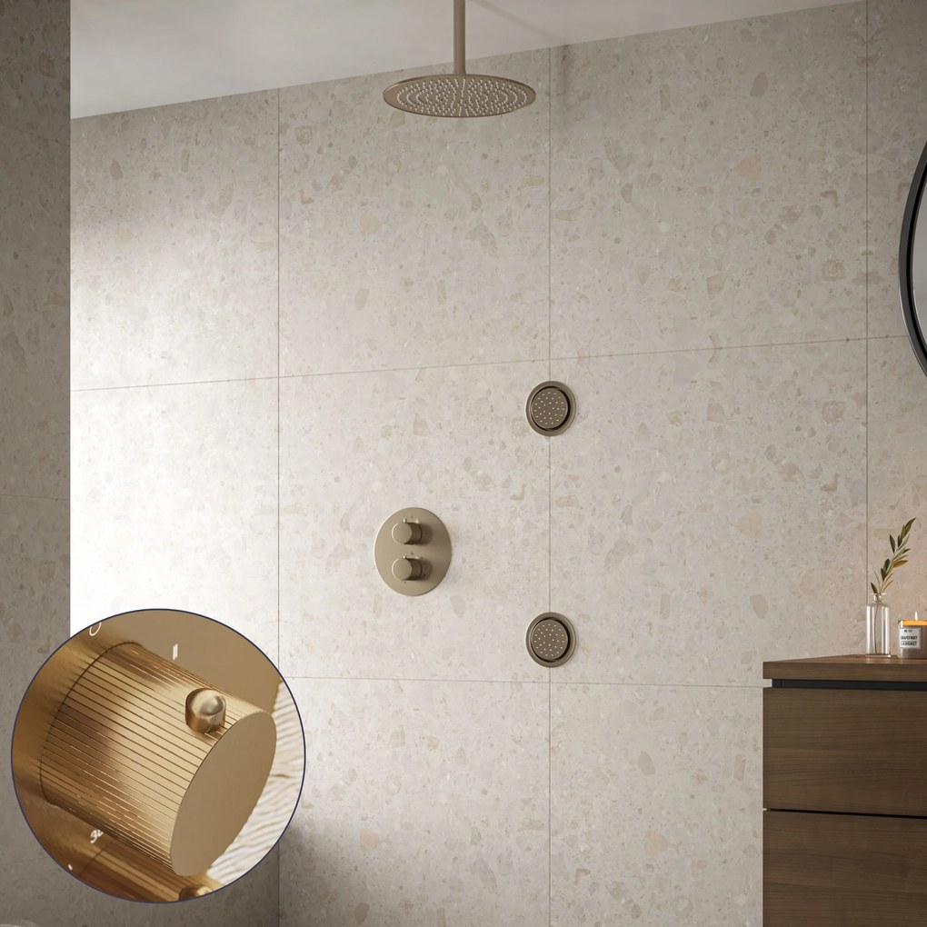 Saniclear Brass Stripes inbouw regendouche 20cm met ronde massagejets en plafondarm geborsteld messing - mat goud