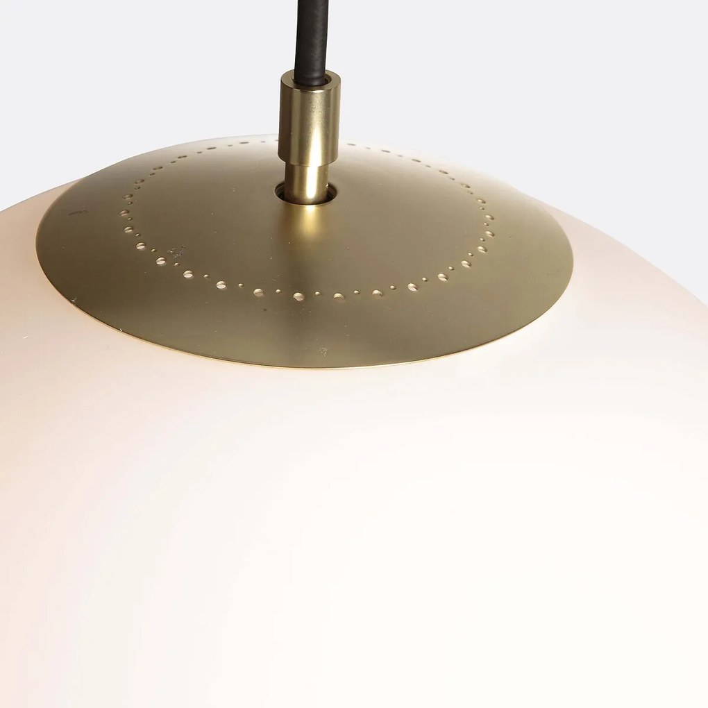 Hanglamp in messing en opaline glasØ30 cm, Moricio