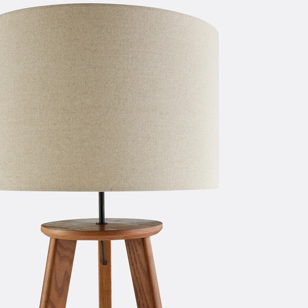 Eiken en linnen driepoot vloerlamp, Larso