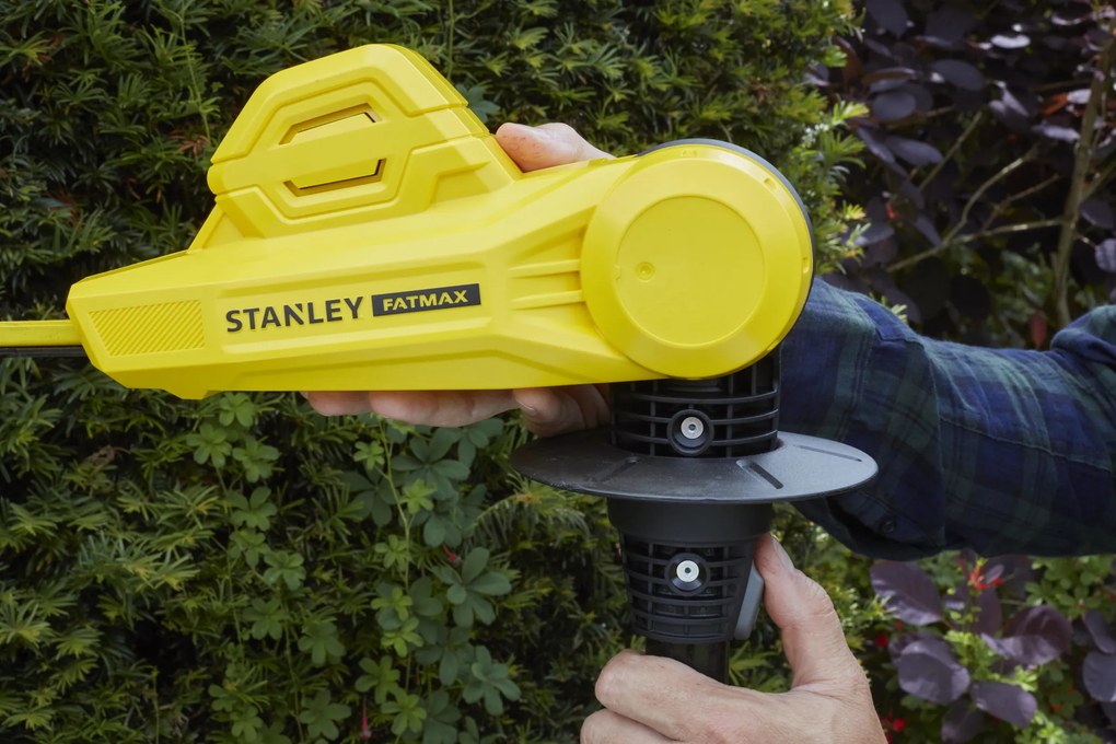 Stanley FatMax V20 18V 45CM Heggenschaar op steel - Incl. Accu&amp;Lader