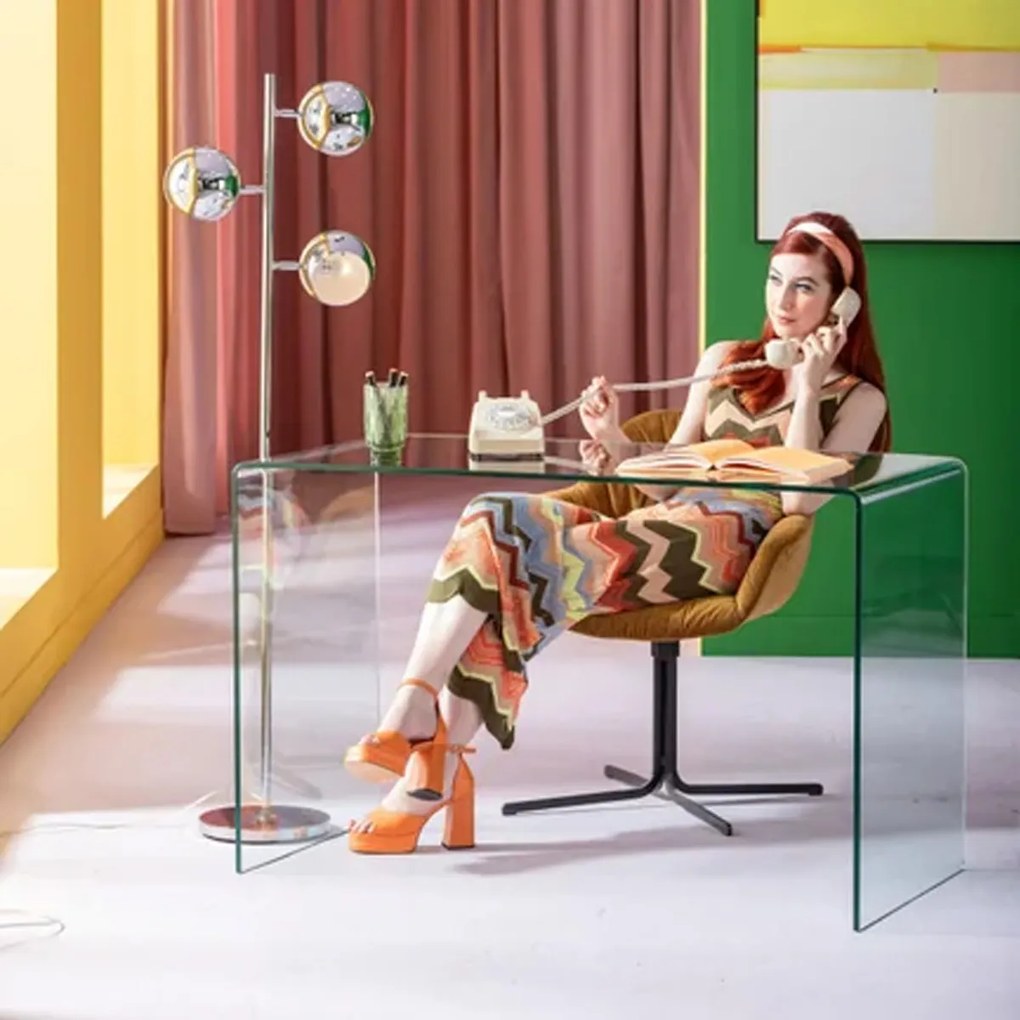 Bureau Van Gebogen Glas