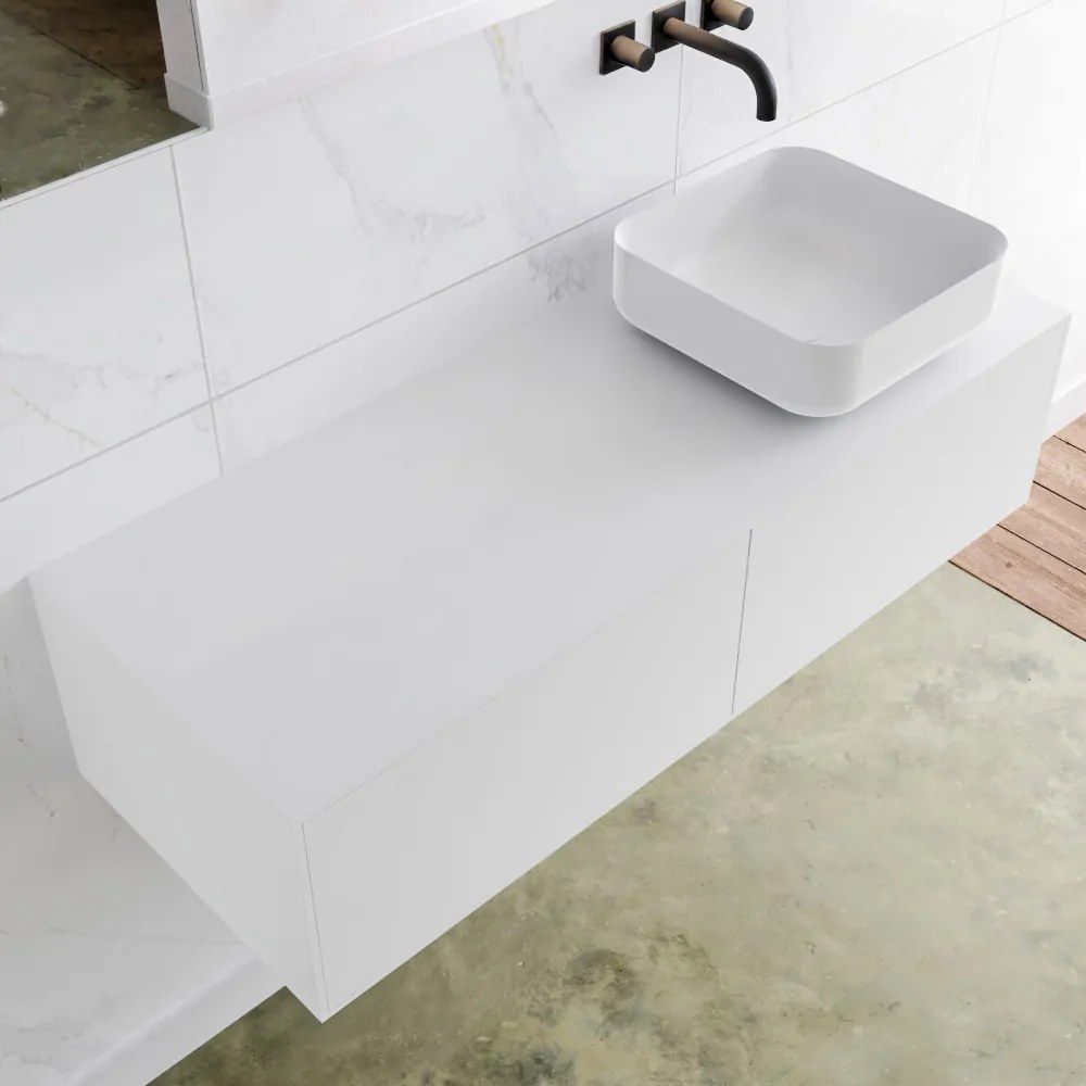 Zaro Lagom volledig naadloos solid surface onderkast met topblad 120cm mat wit met 2 lades Push tot open. Compleet met solid surface opzetkom met 0 kraangat(en)