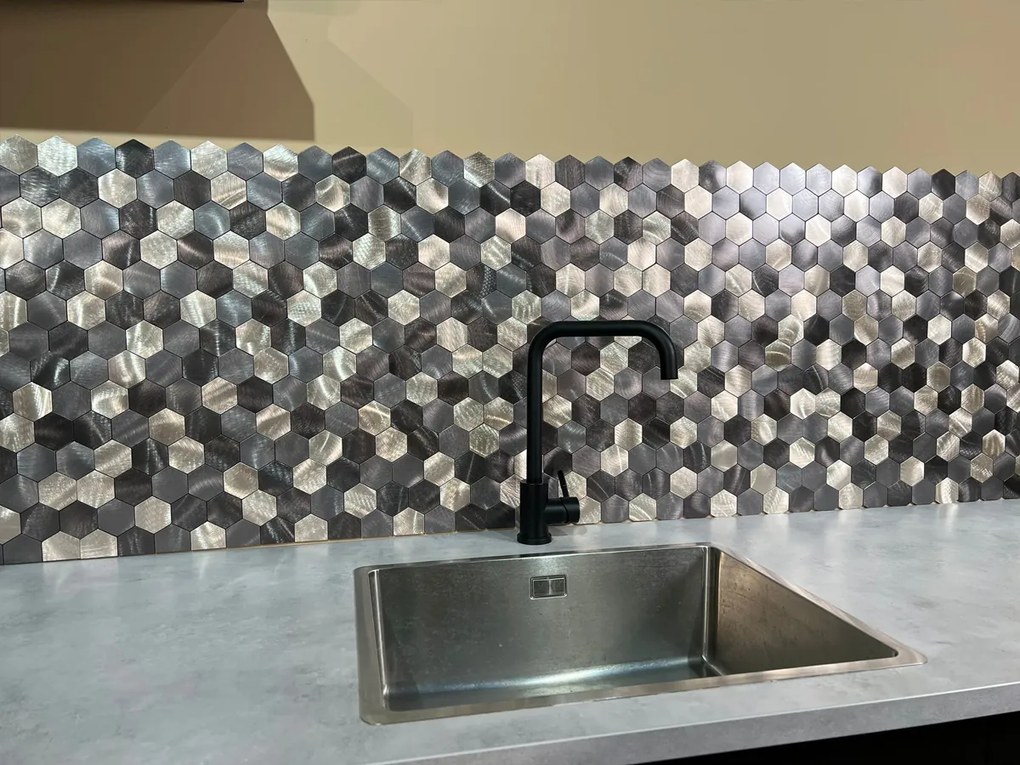 Zelfklevend Mozaïek Hexagon Nela - 30.5 cm x 30.5 cm x 0.40 cm | 0.5 kg | Paneli zelfklevende steenstrips