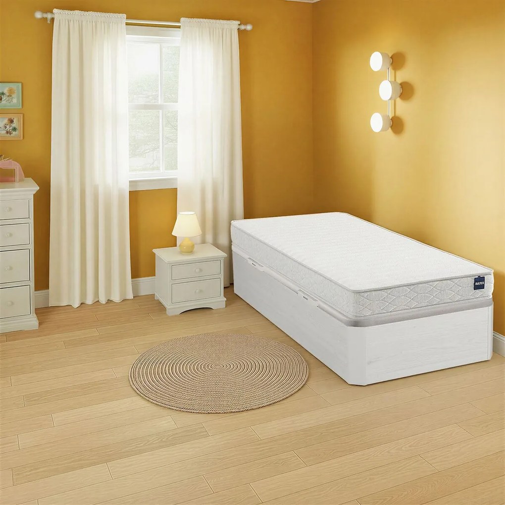 Set bestaande uit de BULTEX PRIMO FAIR 2-schuimmatras en het SPACE UP JUNIOR-opbergbed