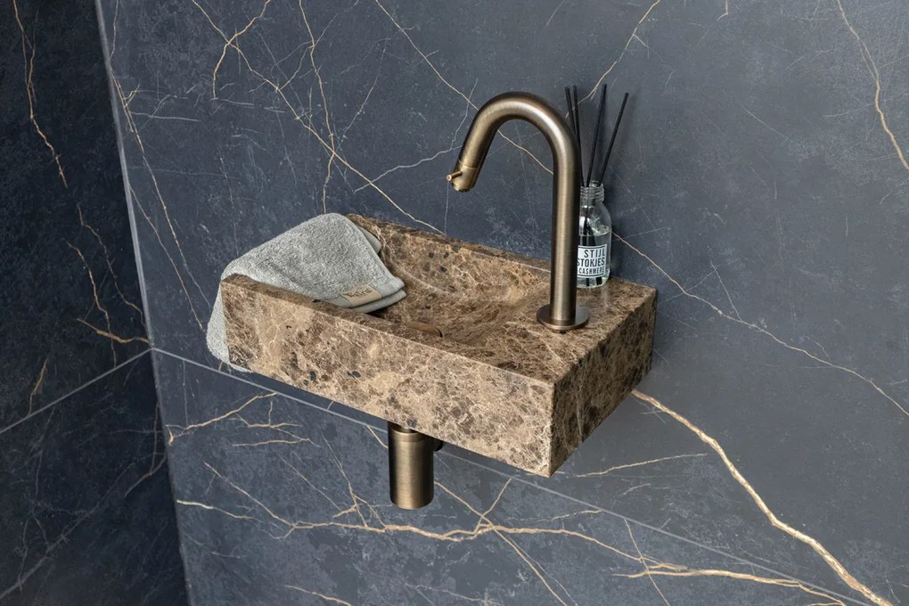 Saniclear Dark Emperador fonteinset met gebogen kraan in verouderd messing