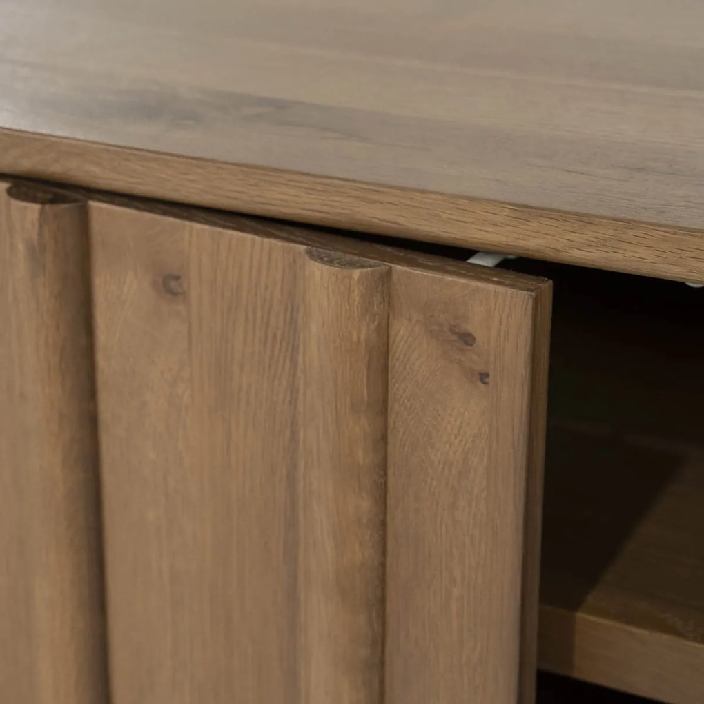 Eleonora Jake Modern Tv-meubel Eikenhout Bruin 264 Cm - 264x47x50cm.