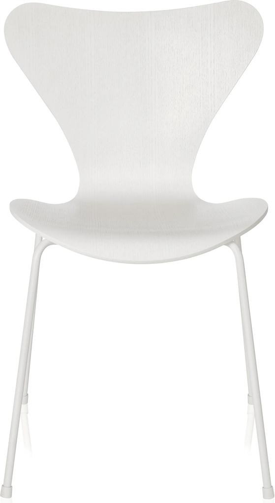 Fritz Hansen Vlinderstoel Series 7 stoel gekleurd essen wit gepoedercoat onderstel