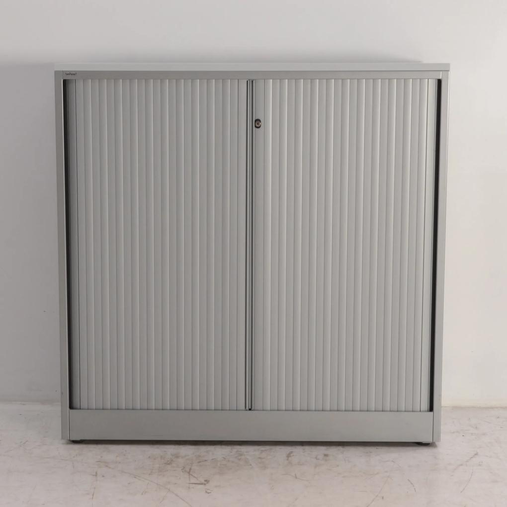 Roldeurkast, aluminium/wit, 120 x 120 cm, incl. 2 legborden