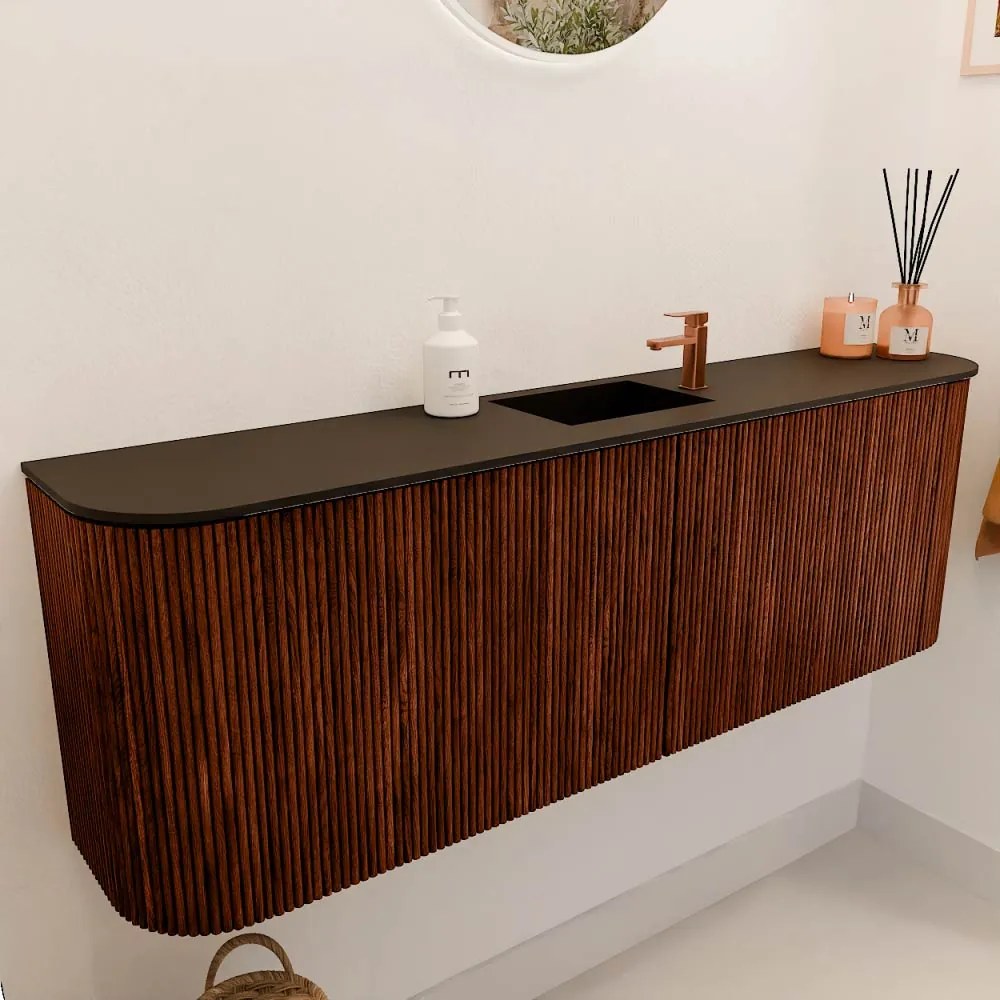 Mondiaz Joya 125cm toiletmeubel ronding links/rechts ruby met wastafel faye midden 1 kraangat urban