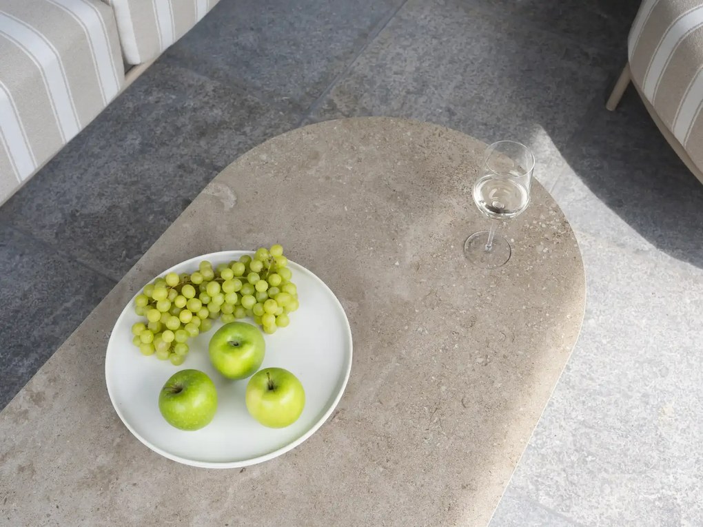 4 Seasons Outdoor Boaz loungetafel terre met ovaal blad 150 x 60 cm (H 35 cm) Loungetafel   beige weerbestendig