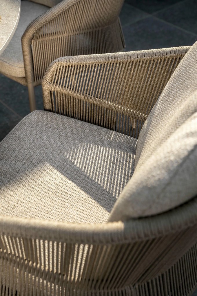 Taste by 4 Seasons Florence tuinset latte met Manolo tafel met geprint keramisch blad 180 cm Tuinstoel taupe weerbestendig