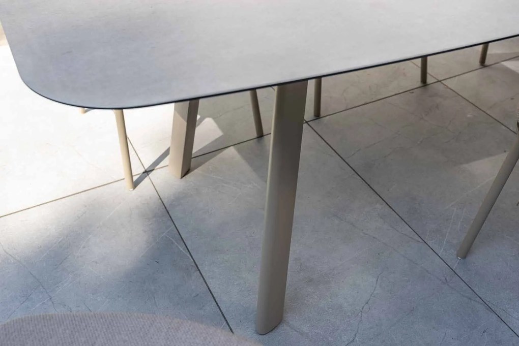 Taste by 4 Seasons Manolo tuintafel latte met geprint keramisch blad 180 x 95 cm Tuintafel beige weerbestendig