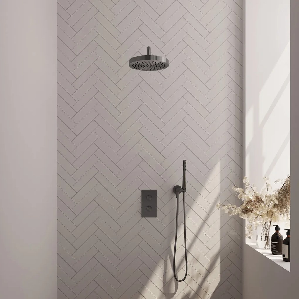 Brauer Stripe inbouw regendouche met 25cm hoofddouche, gebogen muurarm en staafhanddouche set 14 gunmetal geborsteld PVD