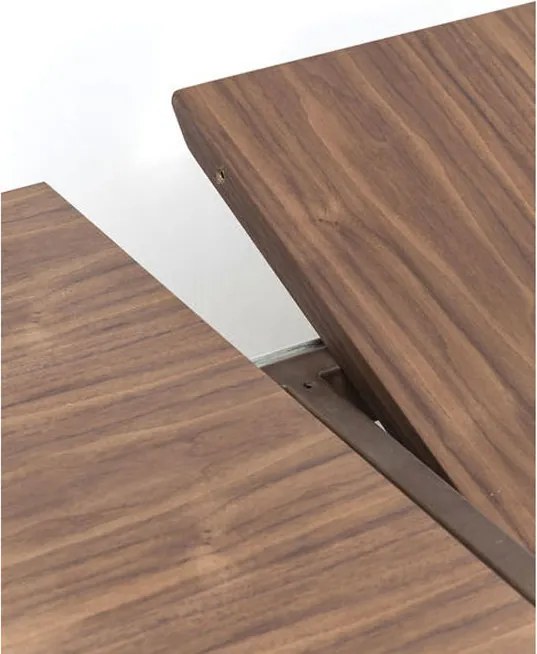 Walnoot Eetttafel Ovaal Uitschuifbaar