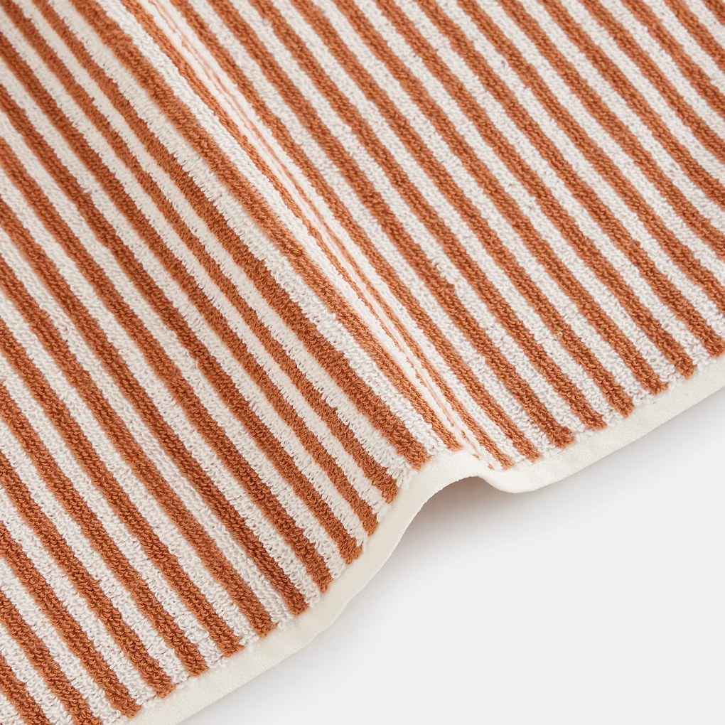 Gestreepte handdoek in badstof Malo 500 g/m2