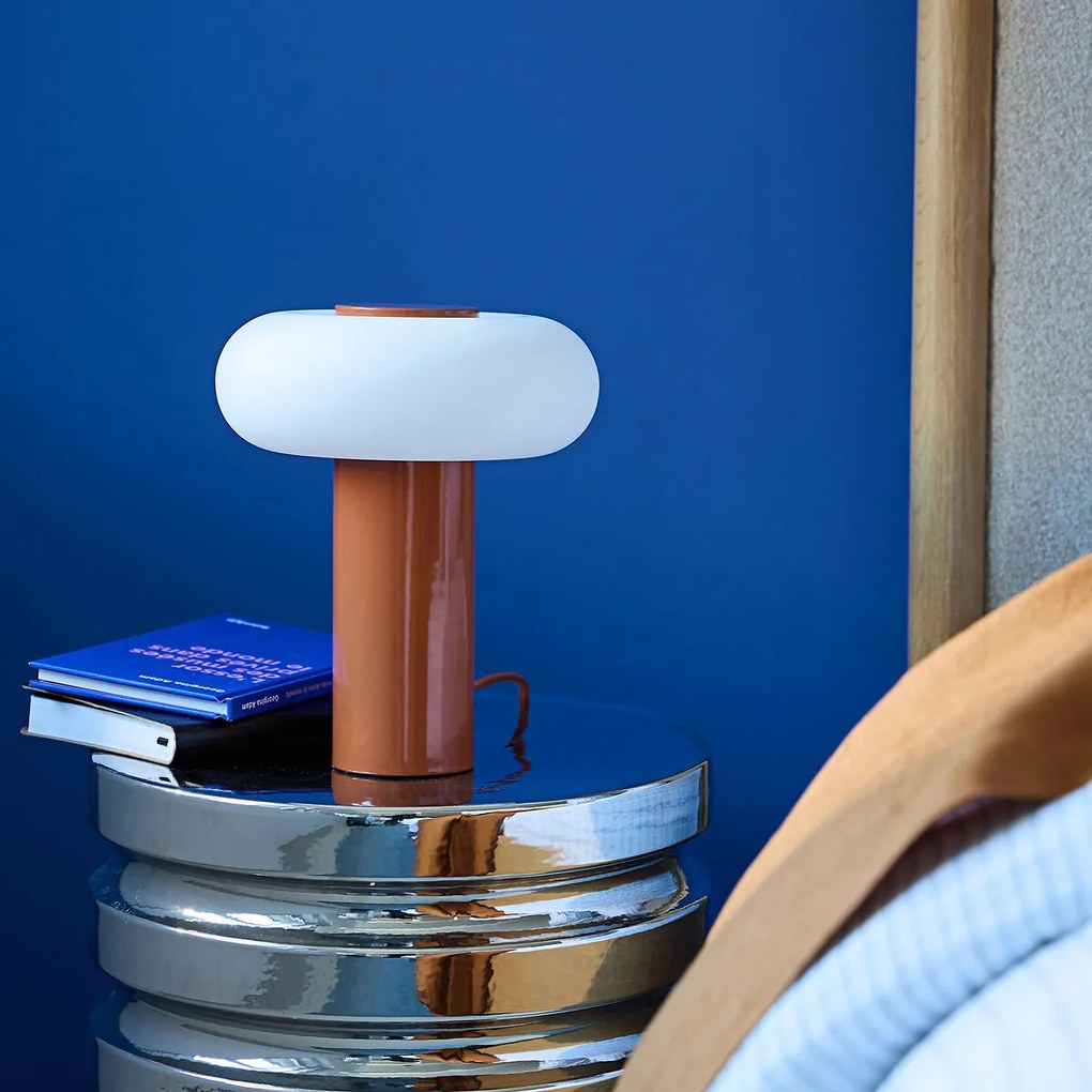 Tafellamp in ijzer en opaline H25,6 cm, Omer