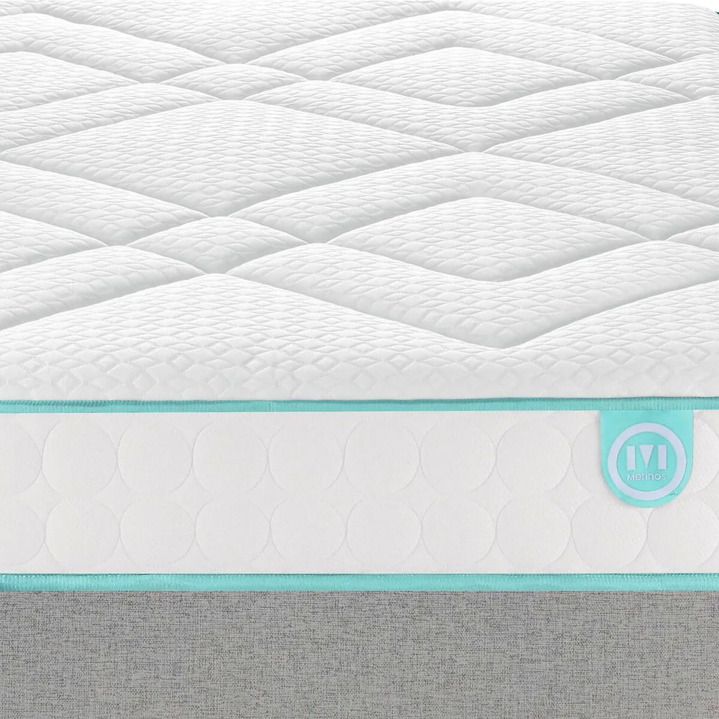 Ensemble. matras in latex + bedbodem LE TOUT DELICAT
