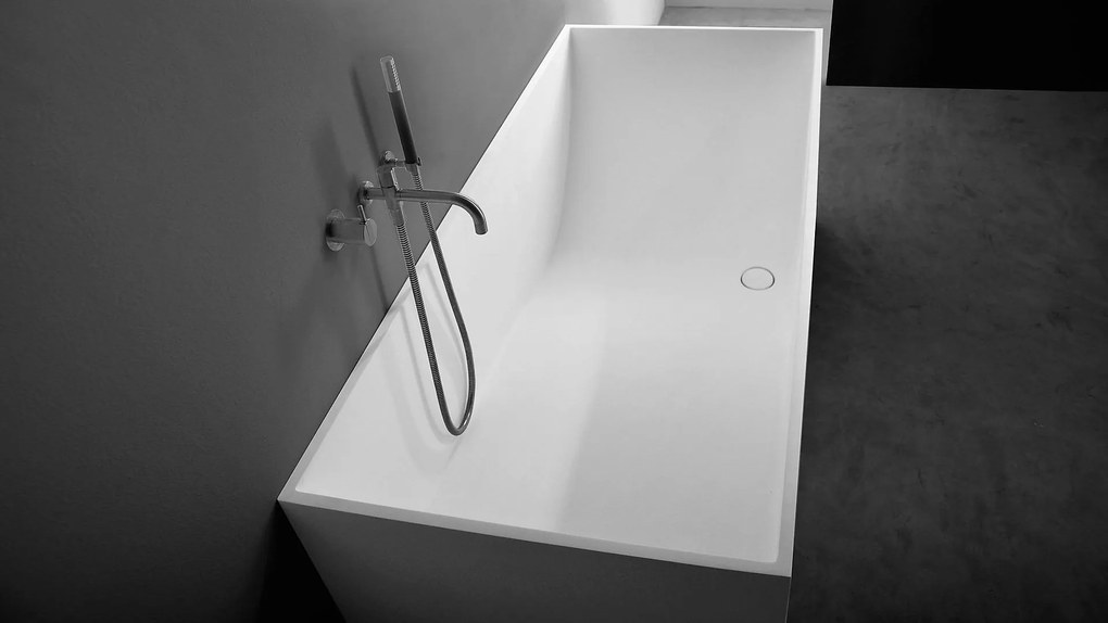 SSI Design Torres vrijstaand bad Solid Surface 180x76x58cm