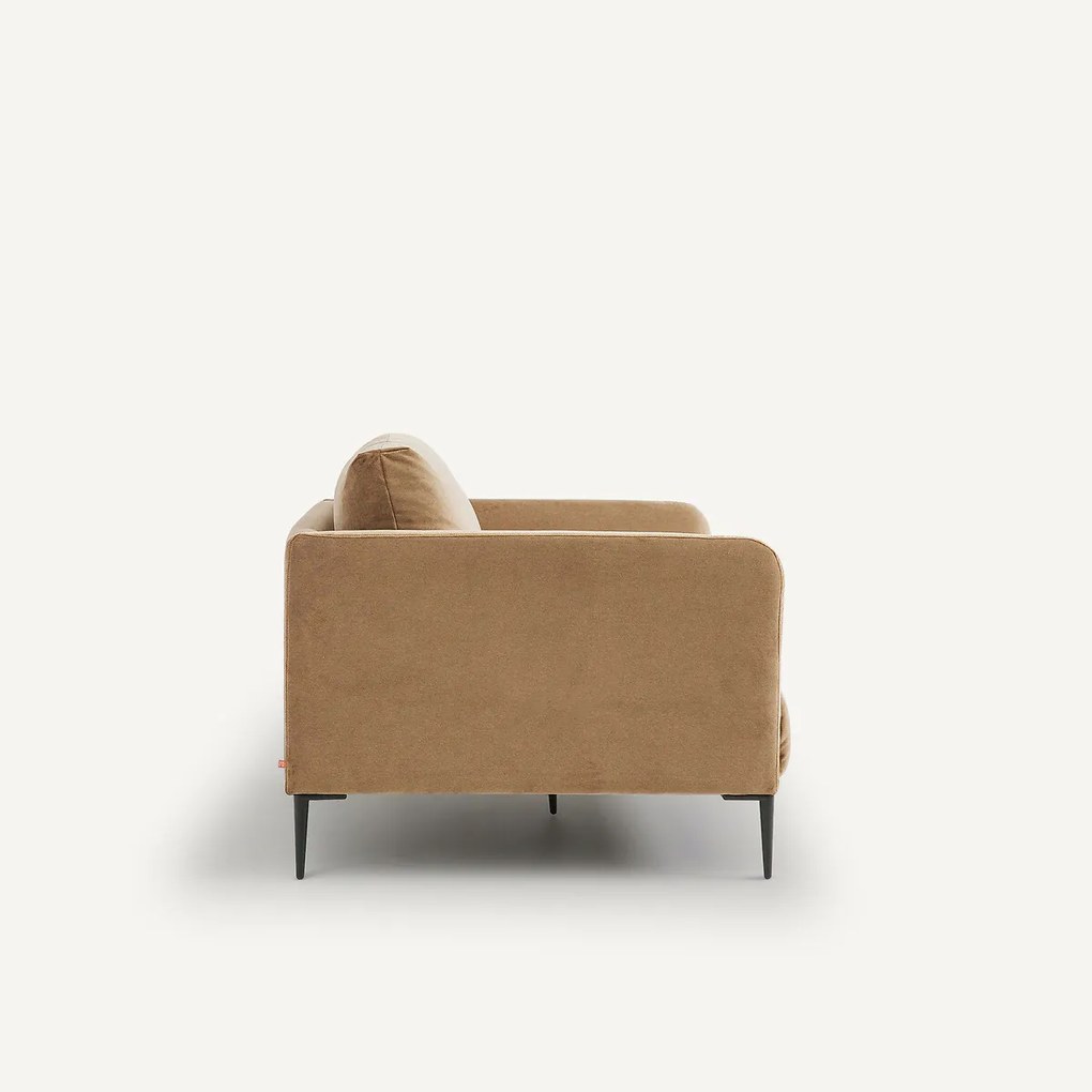 2-zitsbank in stonewashed fluweel Oscar, ontwerp Emmanuel Gallina