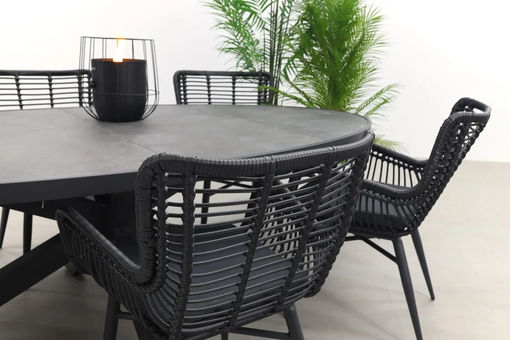Jasmine Black/Silva 240x115 cm. ovale tuinset - 7-delig