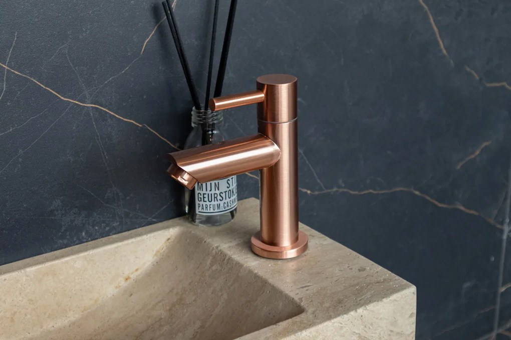 Saniclear White Travertin fonteinset met rechte kraan in geborsteld koper