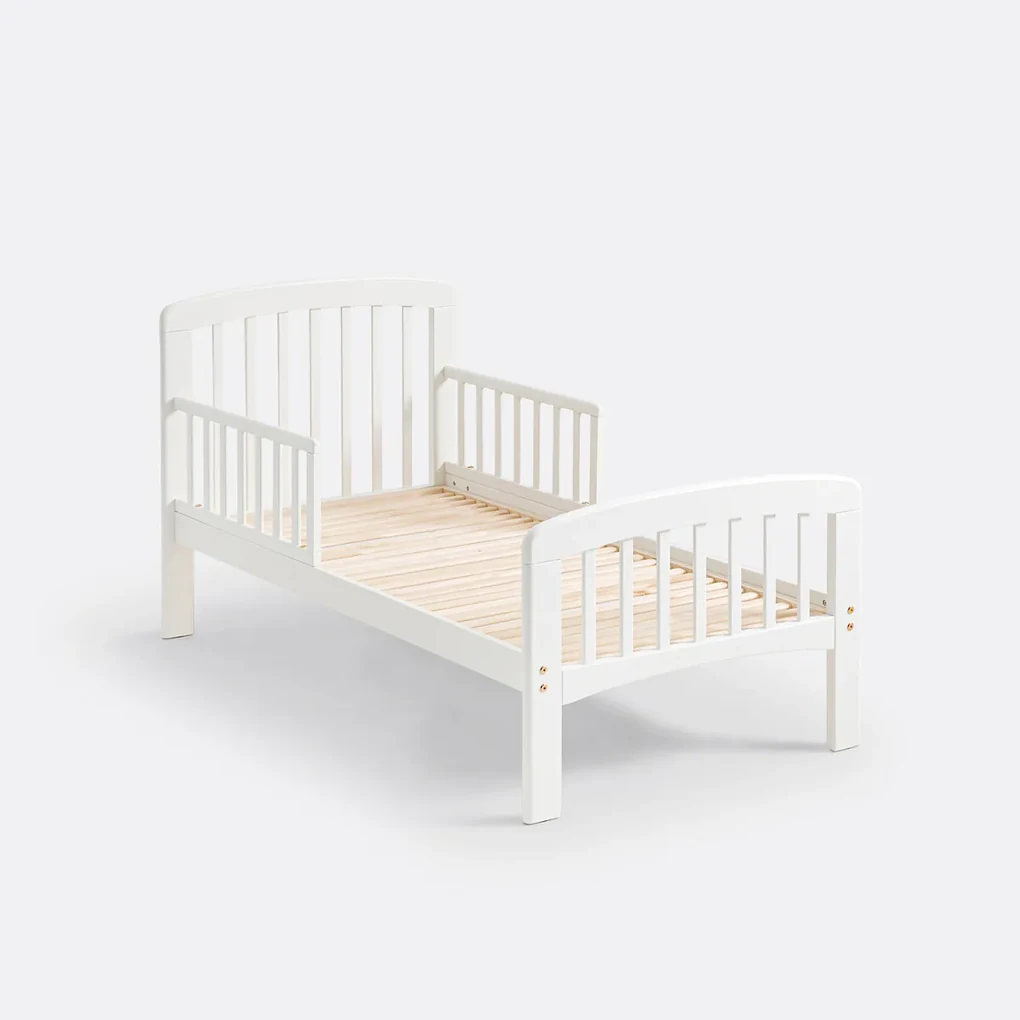 Kinderbed in berkenhout, Soti