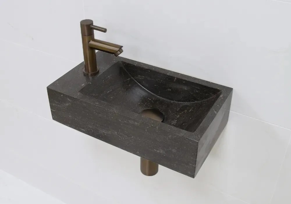 Lambini Designs Recto links natuursteen fonteinset met verouderd messing kraan en toebehoren