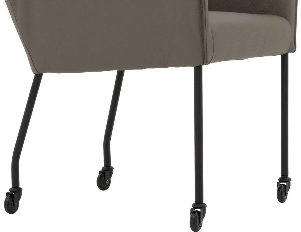 Goossens Excellent Eetkamerstoel Leogang grijs leer met armleuning en Zwart skater wiel met zwarte kapmet wielen, elegant chic