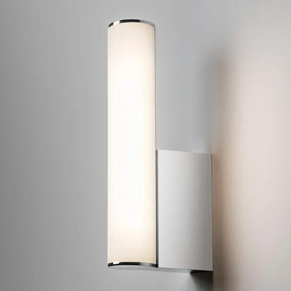 Astro Domino wandlamp LED 3.6W 3000K chroom 7.7x10.5cm IP44 zink A 7392