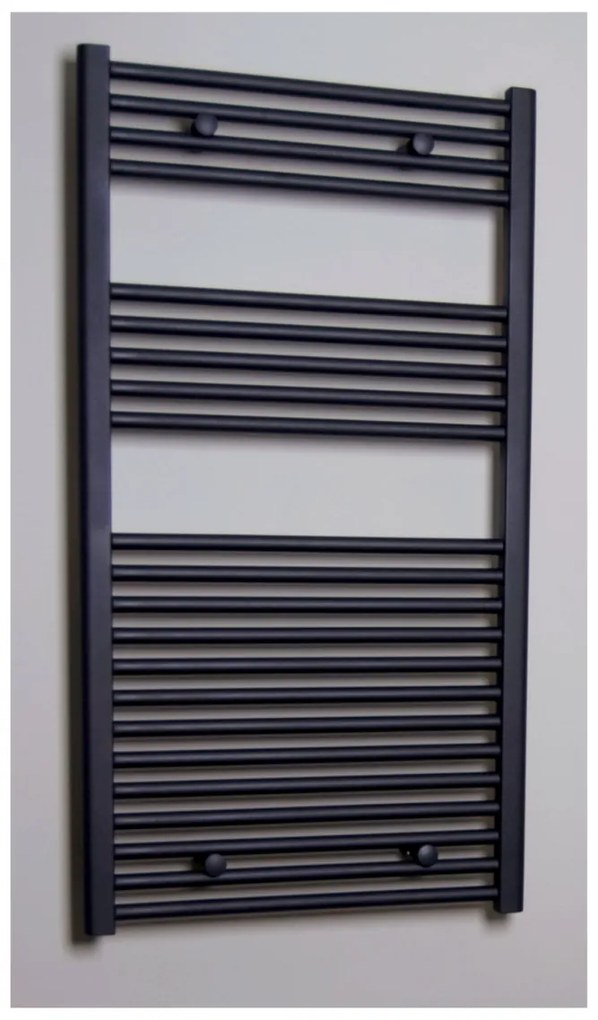Sanicare design radiator recht 111,8  x 60 cm. mat zwart