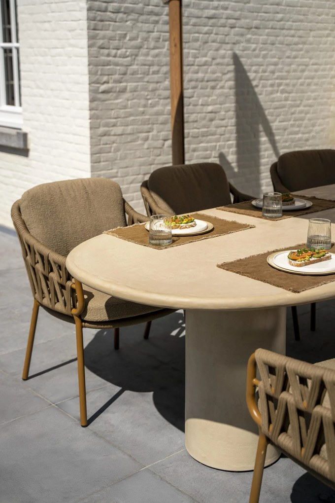 4 Seasons Outdoor Biarritz tuinset amber met Hampton tafel 300 cm Tuinset beige weerbestendig