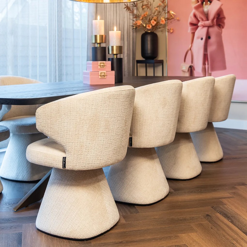 Richmond Interiors Gatsbi Design Stoel Met Stoffen Poot Beige Chenille