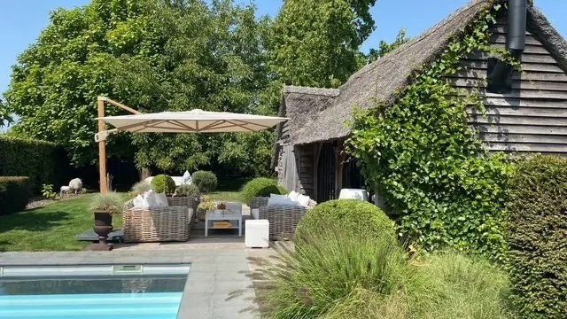 4-Seasons Hacienda zweefparasol 300 x 400 cm. - Woodlook/Sand