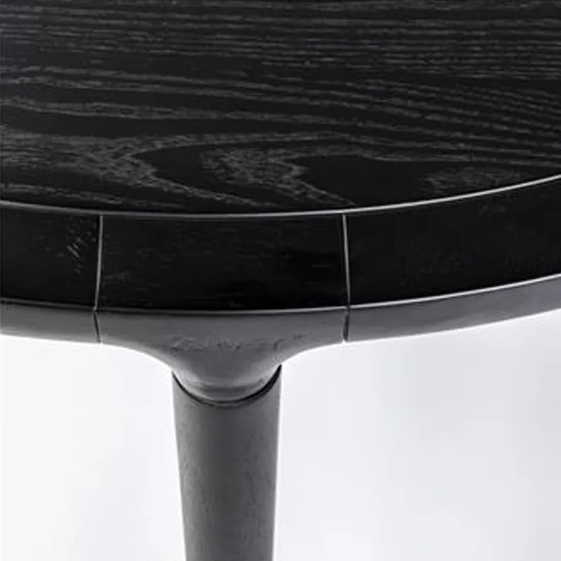 Zuiver Storm Ronde Eettafel Zwart - 128 X 128cm.
