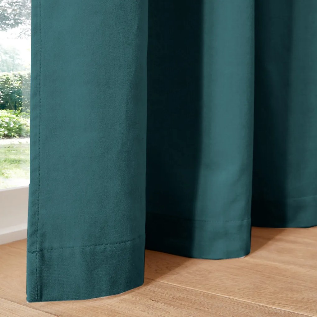 Fluwelen gordijn afgewerkt met verdekte lussen, Velvet