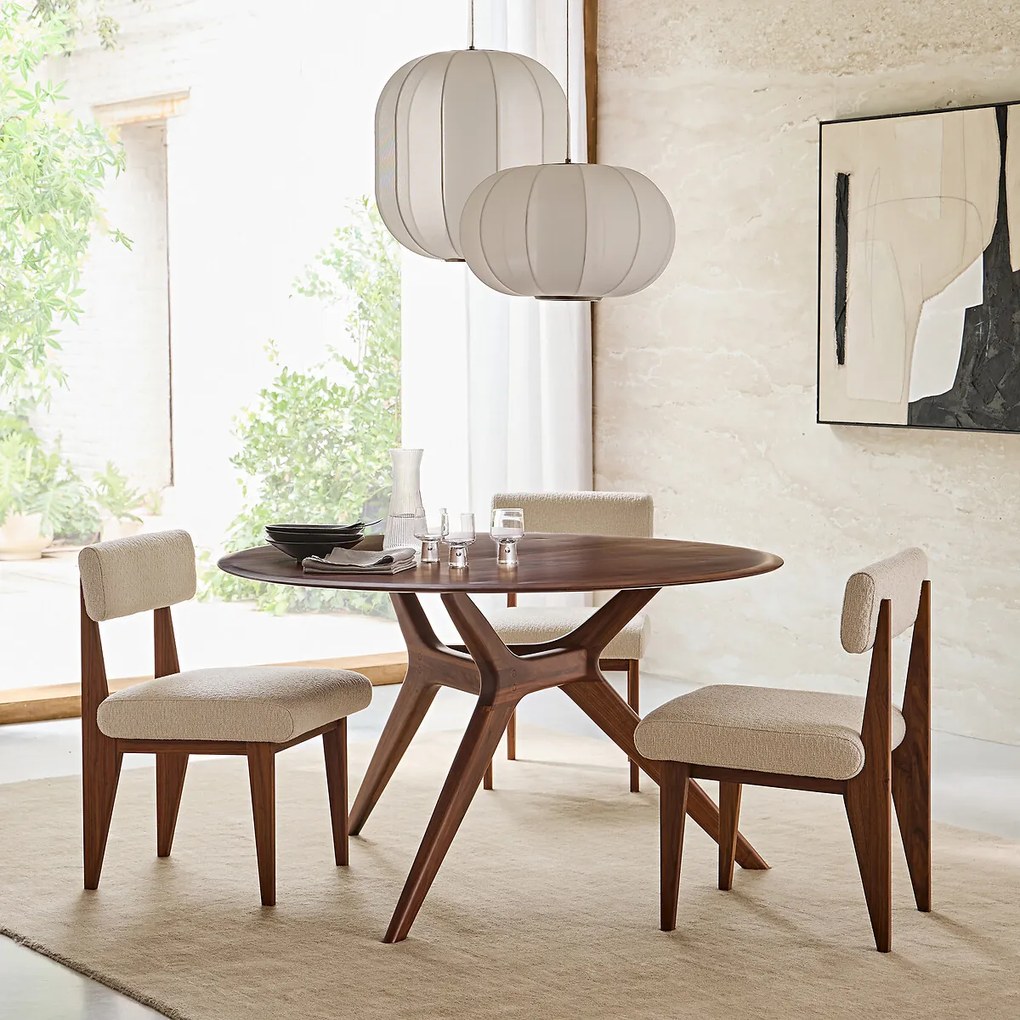 Ronde tafel in  massief notenhout, Maricielo