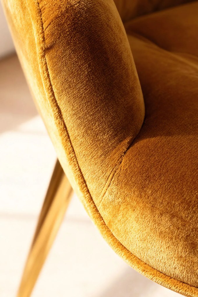 Zandel Gouden Fluwelen Stoel