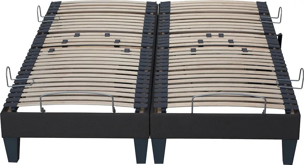 Elektrisch bed en stevige schuimmatras met traagschuim