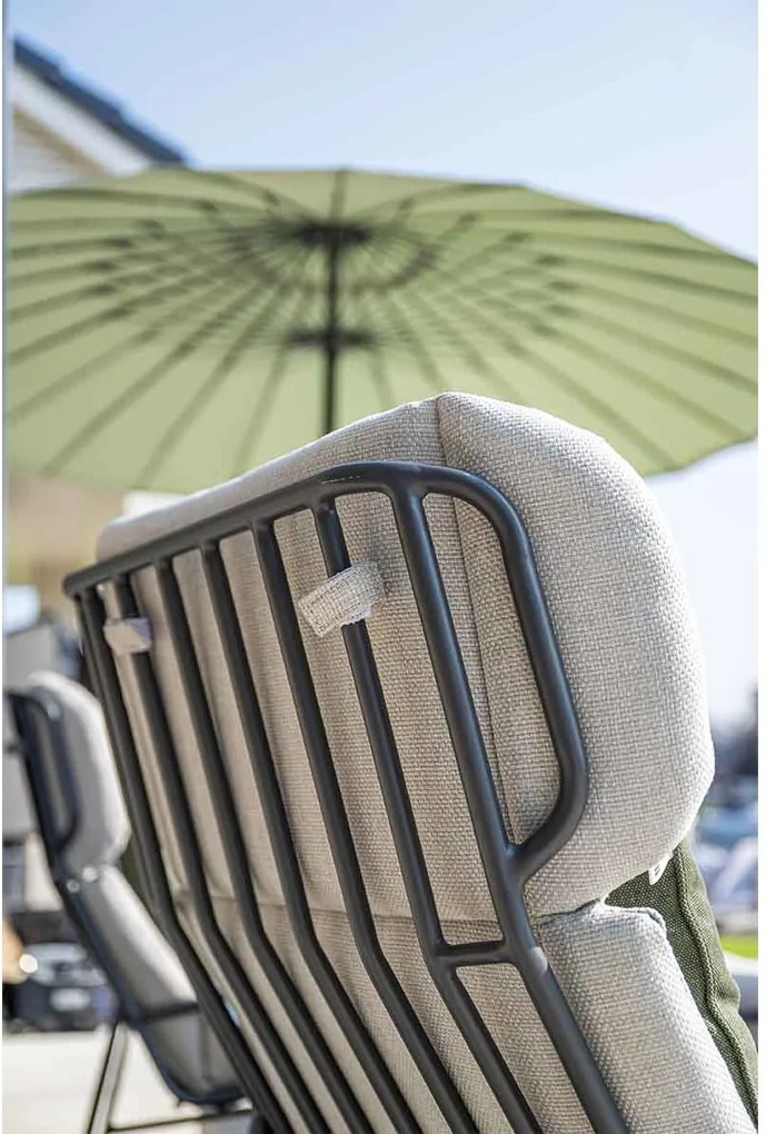 Garden Impressions Fresno loungestoelen donker grijs - Mati bijzettafel Ø50x48 cm