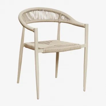 Stapelbare Set Van 4 Eetkamerstoelen Met Armleuningen Van Aluminium En Synthetisch Riet Amatria Tapioca Beige - Sklum